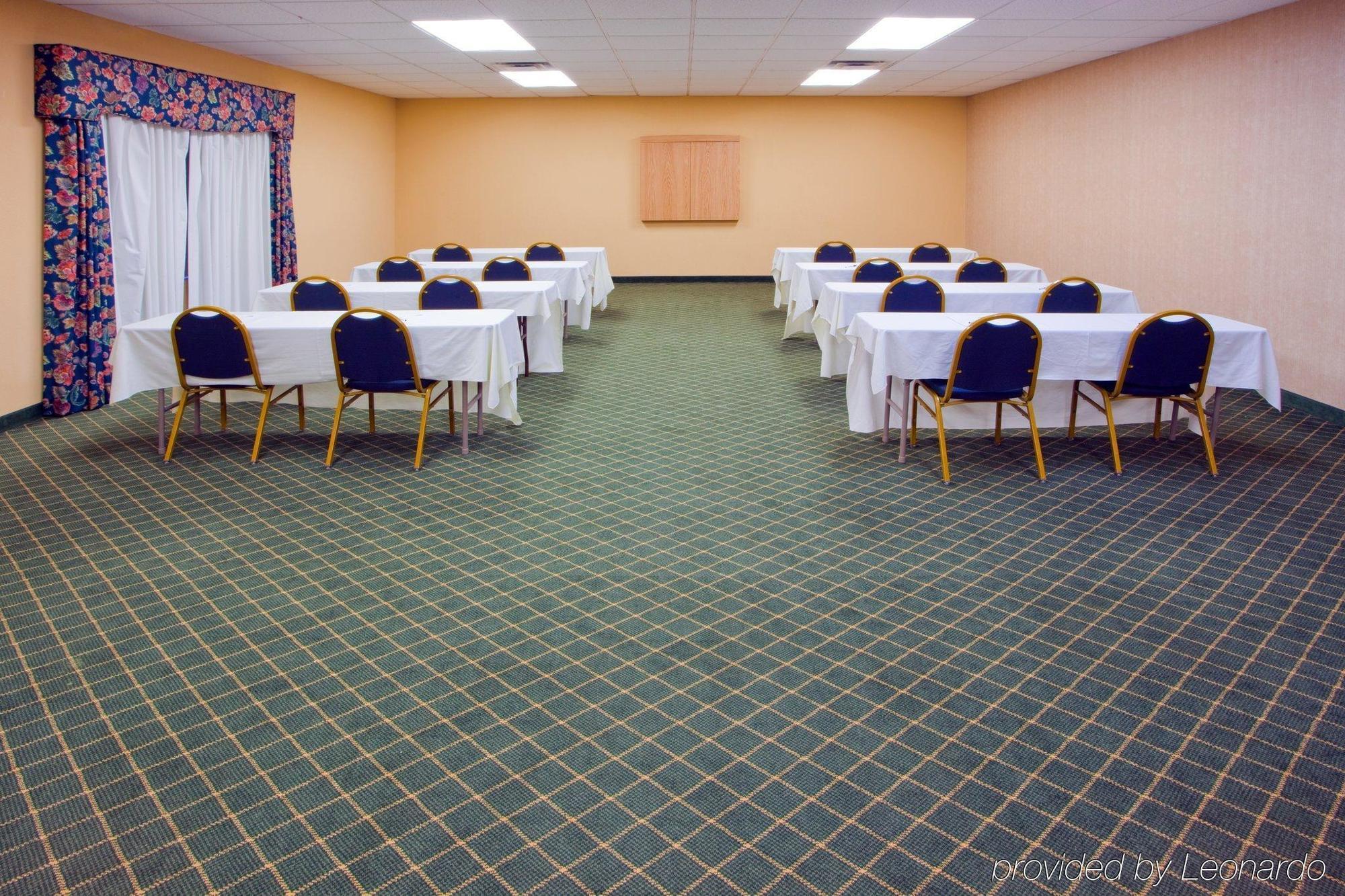 Holiday Inn Express Easton By Ihg Ανέσεις φωτογραφία