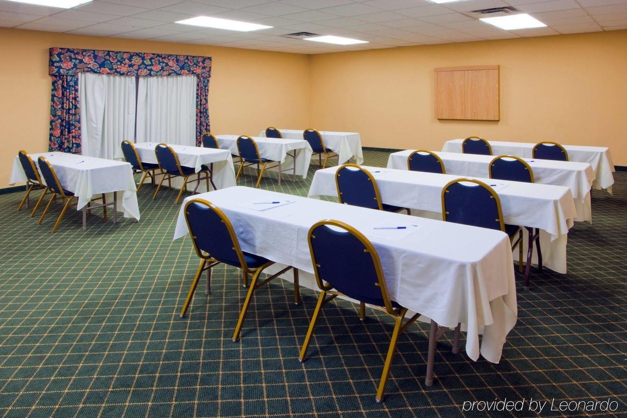 Holiday Inn Express Easton By Ihg Ανέσεις φωτογραφία